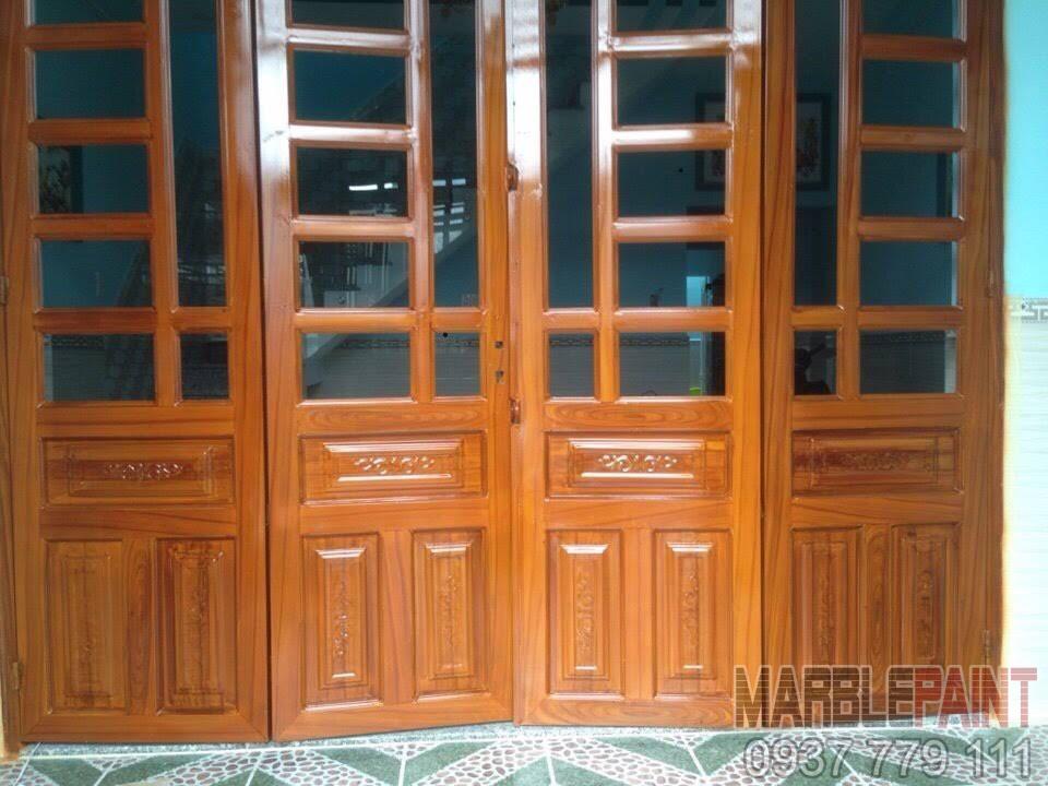 Mẫu sơn giả gỗ cửa sắt ngoại nội thất siêu đẹp bền